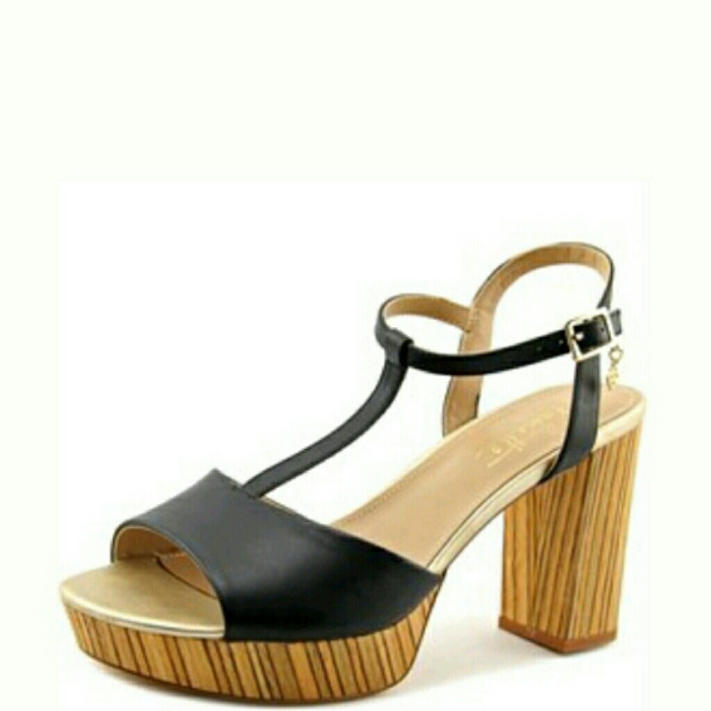 🆕Nanette Lepore T-Strap Black Leather Platform Sandals